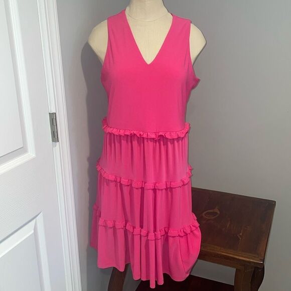 Tommy Hilfiger Dresses & Skirts - Tommy Hilfiger Ruffle Tiered Sleeveless Jersey Knit Shift Dress 6P